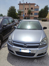 Opel astra h