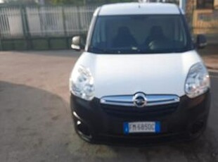 Opel Combo 1.6 CDTi 120CV PC-TN Cosmo