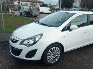 Opel corsa 1,2 gpl 2015