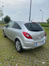 Opel Corsa 1.3 75CV (LAVORI FATTI/NEOPATENTATI)