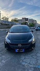 Opel corsa 5 serie black edition