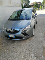 Opel Zafira tourer metano modello cosmo