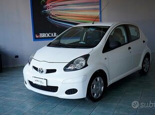 Toyota Aygo 1.0 12V VVT-i 5 porte Sol Navigatore