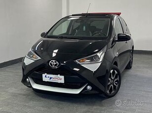 Toyota Aygo Connect 1.0 5 porte x-play tetto aprib