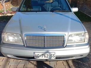 Usato 1993 Mercedes C180 1.8 Benzin 122 CV (4.200 €)