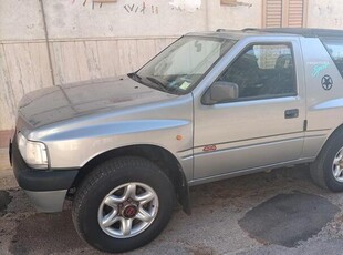 Usato 1995 Opel Frontera Benzin (2.800 €)