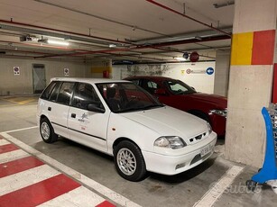 Usato 1998 Subaru Justy 1.3 Benzin 68 CV (1.800 €)