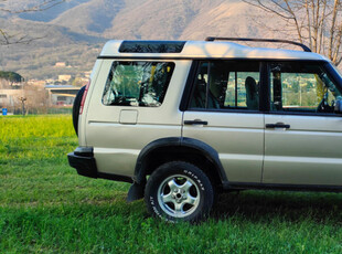 Usato 2000 Land Rover Discovery 2 2.5 Diesel (6.900 €)