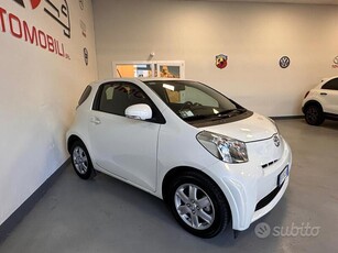 Usato 2010 Toyota iQ 1.0 Benzin 68 CV (7.890 €)