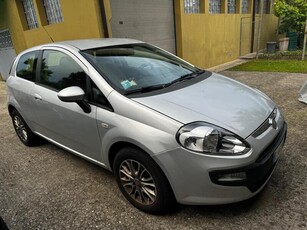 Usato 2011 Fiat Punto Evo 1.4 Benzin 104 CV (2.000 €)