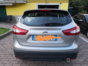 Usato 2014 Nissan Qashqai 1.5 Diesel 110 CV (10.400 €)