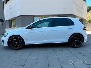 Usato 2016 VW Golf VII 2.0 Benzin 300 CV (28.499 €)