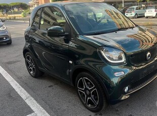 Usato 2019 Smart ForTwo Coupé 0.9 Benzin 90 CV (15.900 €)