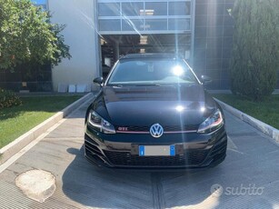 Usato 2020 VW Golf 2.0 Benzin 290 CV (32.000 €)