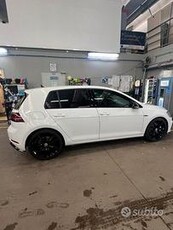 VW GOLF R 2.0 TSI 310 cv