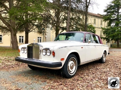 Usato 1975 Rolls Royce Silver Shadow Benzin 192 CV (26.000 €)