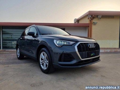 Audi Q3 35 2.0 tdi Business s-tronic