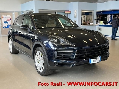 2018 PORSCHE Cayenne