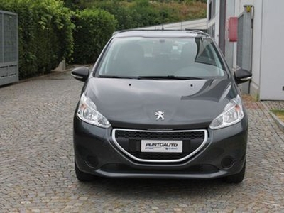 Usato 2014 Peugeot 208 1.0 Benzin 68 CV (8.300 €)