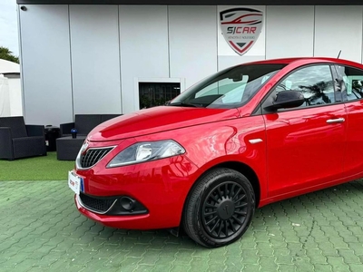 Lancia Ypsilon 1.0 FireFly