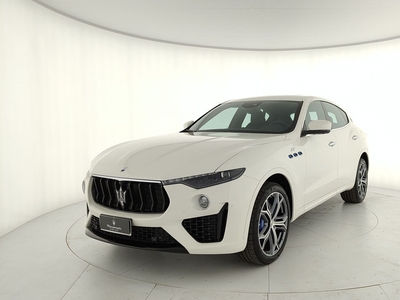 Maserati Levante 330 CV