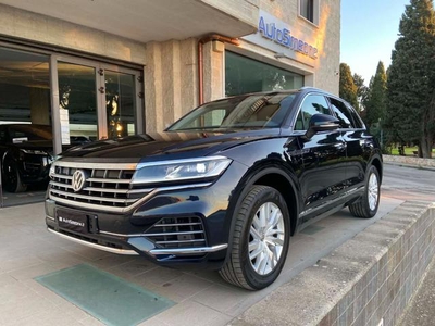 2020 VOLKSWAGEN Touareg