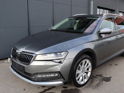 SKODA Superb Combi 2.0 Tdi Dsg 4x4 Scout Navi Led Acc