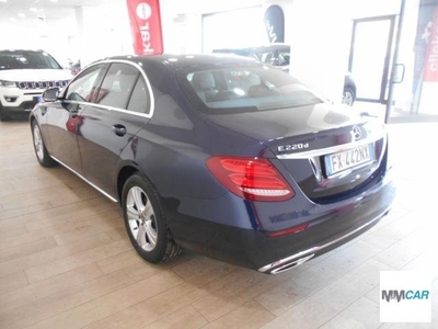 MERCEDES Classe E E 220 d Auto Premium Plus