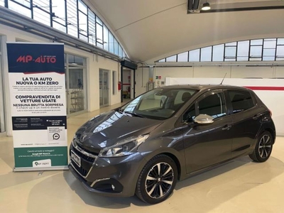 Peugeot 208 100 S&S 5 porte Signature usato