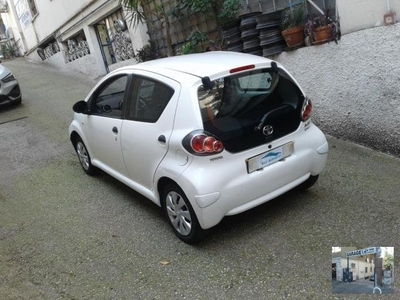 TOYOTA Aygo 1.0 12V VVT-i 5p. Lounge Connect