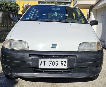Usato 1997 Fiat Punto 1.1 Benzin 54 CV (1.500 €)
