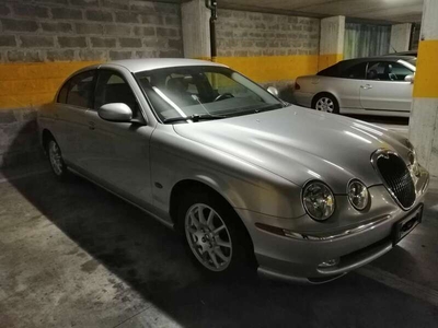 Usato 2003 Jaguar S-Type 2.5 Benzin 200 CV (8.000 €)