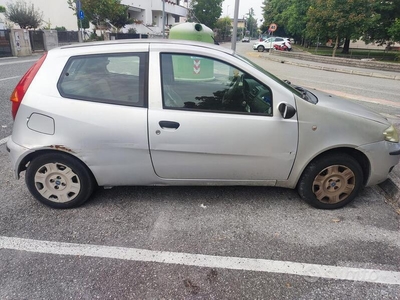 Usato 2007 Fiat Punto 1.2 Benzin 65 CV (1.100 €)