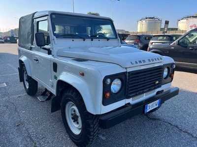 Usato 2009 Land Rover Defender 2.4 Diesel 122 CV (32.000 €)