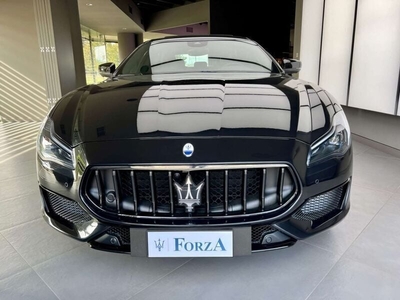 Usato 2023 Maserati Quattroporte 3.0 Benzin 430 CV (178.900 €)