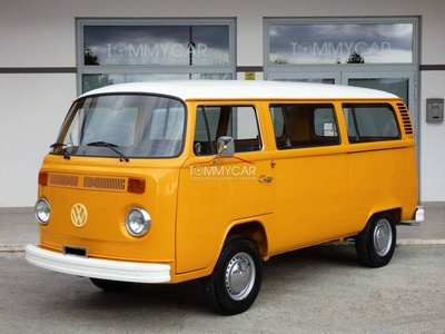 1974 | Volkswagen T2b minibus