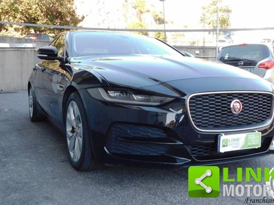 2019 JAGUAR XE