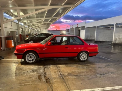 BMW E30 1993