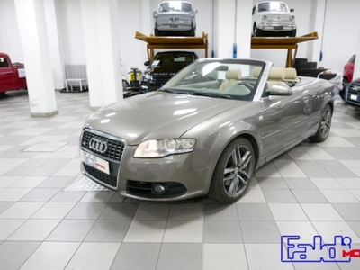 Audi A4 Cabrio Cabriolet 2.0 16V TFSI mult Top plus usato