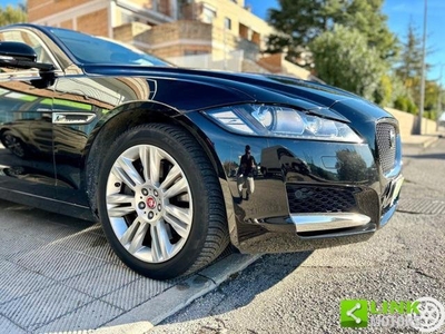 JAGUAR XF 3.0 D V6 300 CV aut. Prestige Business