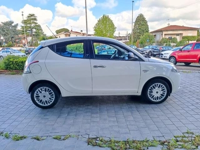 LANCIA YPSILON 1.2 69 CV 5 porte Silver