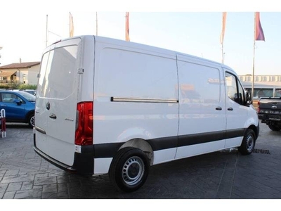 MERCEDES Sprinter 214 cdi F 32 30 Executive E6