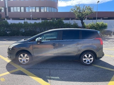 PEUGEOT 5008 2.0 16V HDi 150CV Business