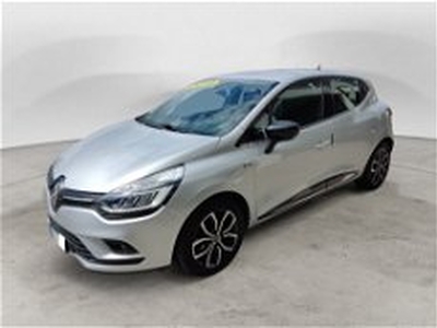 Renault Clio TCe 12V 75 CV 5 porte Moschino Intens del 2019 usata a Palestrina