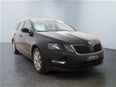 Skoda Octavia Station Wagon 2.0 TDI CR DSG Wagon Executive del 2019 usata a Torino