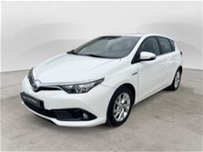 Toyota Auris 1.8 Hybrid Active del 2018 usata a Bari