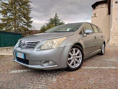 TOYOTA Avensis 3ª serie - 2010