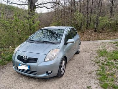 Toyota Yaris 1.3 5 porte Mod. Sol