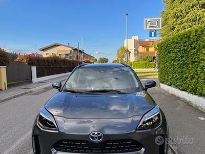 TOYOTA Yaris Cross - 2023