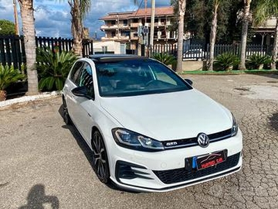 Volkswagen Golf 2.0 TDI DSG GTD 184 CV